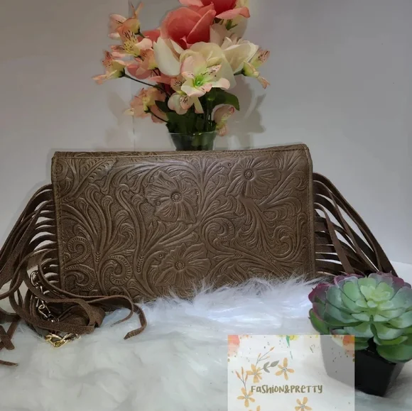 Handbag - Picture 3 of 5